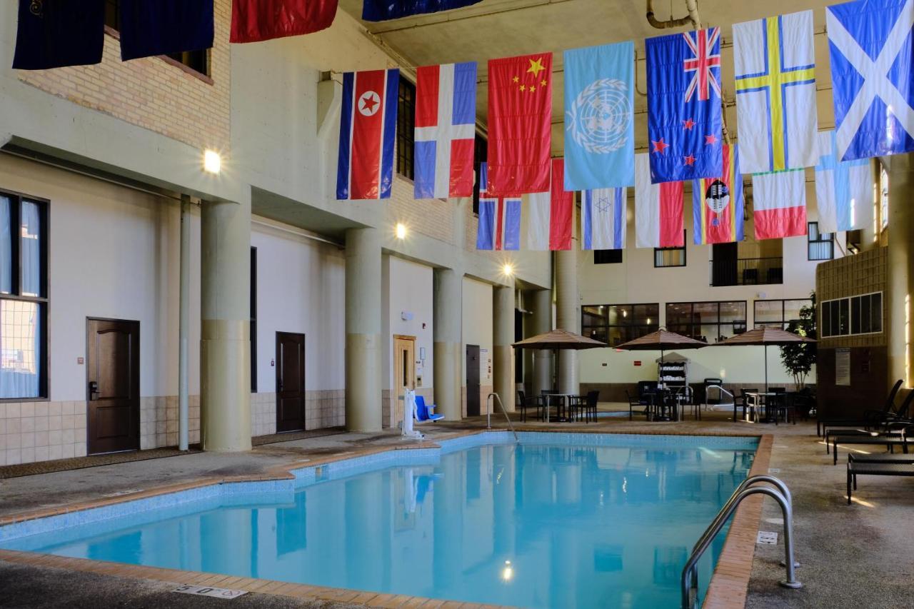 Pet-Friendly Canal Park Condonear Lakewalk Pool Duluth Eksteriør billede